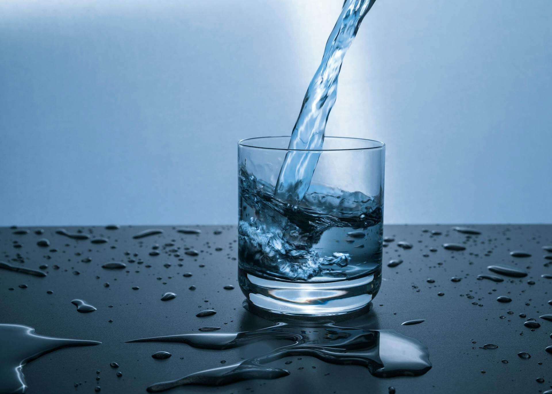 How Long After Taking CBD Oil Can I Drink Water?
